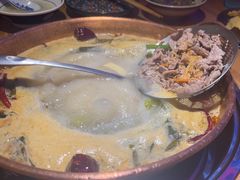 -洱火云南酸菜牛肉火锅(石景山当代商城店)