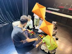 -猴有戏教育戏剧·音乐剧·主持口才·演讲朗诵辩论(环球港华师大校区)