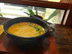 -银米·云南传统过桥米线(双廊黑金冠店)