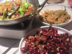 -湘西小馆(滨河路店)