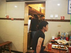 -老黄记手撕烤兔(玉林街店)