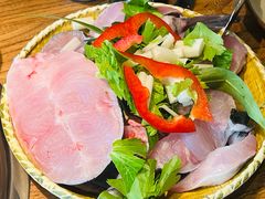 -野山舂·贵州现舂酸汤火锅(鸿通城店)