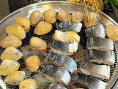 -围炉肉舍•炭烤活鳗•丹东海鲜烤肉(步行街店)