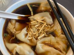 红汤辣馄饨-王興記(中山路店)