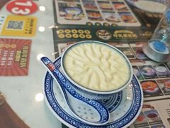 -广信牛奶甜品世家(台东店)