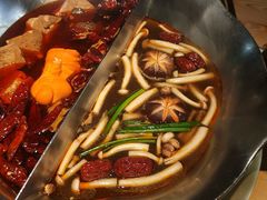 台式麻辣锅-湊湊火锅·茶憩(杭州湖滨银泰in77店)