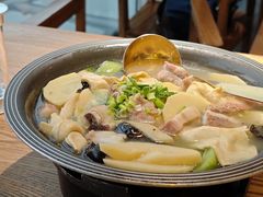 -蜜桃餐厅·伴山(湖滨商业街店)