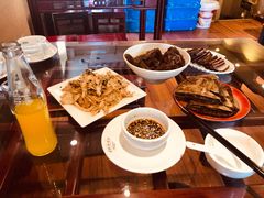 -聚首堂·特色小吃·肘子(什刹海德胜门店)