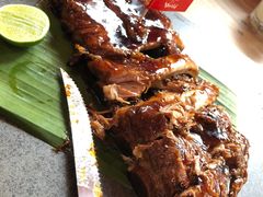 BBQ猪肋排-Naughty Nuri’s Phuket
