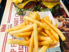 -The Habit Burger Grill 哈比特汉堡(复兴soho店)