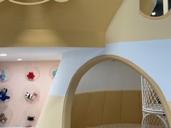 -蓝鲸奇亲子游泳俱乐部