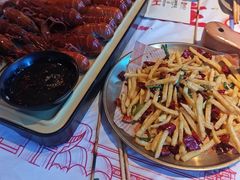 -肥肥虾庄·金牌油焖大虾(杨园滨江时代walk店)