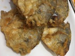 香炸野生鲳鱼-必点海鲜·鲅鱼水饺(鞍山西道店)