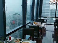 -上海龙之梦万丽酒店