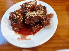 -爆炸头阿姨小四川正宗川味小吃(无任何分店)