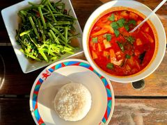 -Green Tree Rest. & Pub