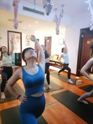 -Yvon yoga 瑜伽·精准体态管理中心