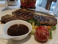 煎T骨牛排配黑椒汁-北京友谊宾馆·俄罗斯餐厅