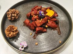 黑蒜松仁牛肉粒-106餐厅北京菜.烤鸭(百子湾店)