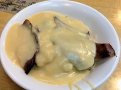 猪颈肉芝士捞公仔面-新记餐厅(香槟大厦店)