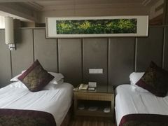 -南京双门楼宾馆(盐仓桥地铁站阅江楼店)