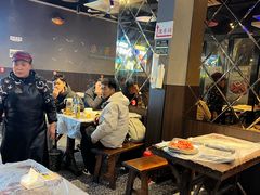 -老街烧烤大排档·地道湖北菜·龙虾馆(汉口火车站店)