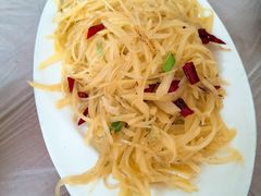 树椒土豆丝-鸡炖兔
