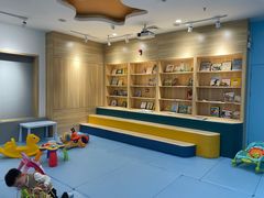 -蓝旗亲子游泳(范湖万达广场店)