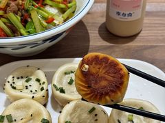 -李与白包子铺(桐梓林店)
