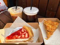 草莓奶冻派-Pie Bird(新闸路店)