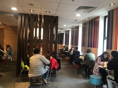 等位区-麦当劳(大栅栏店)