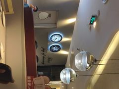 -必胜客(武汉欢乐谷店)