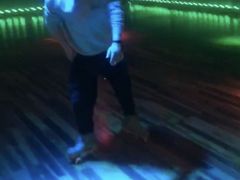 -奔马滚轴溜冰场