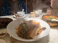 -初蓉丨遇见新川菜(亲贤街荣耀店)