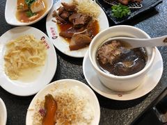 -胡须张鲁肉饭(美食文化馆店)