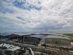 -深圳国际会展中心希尔顿酒店(前海华发冰雪世界店)