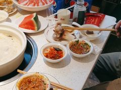 -三人行骨头王火锅(长寿店)