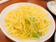 炒土豆丝-老昌春饼(中央大街店)