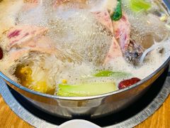 酸萝卜鸭架汤-守柴炉烤鸭(鱼嘴店)
