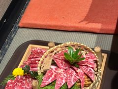 -山川小町·极番烧肉(新地假日广场店)
