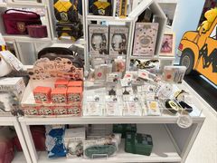 -名创优品(万达广场河东店)