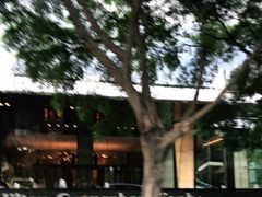 -广州天河希尔顿酒店