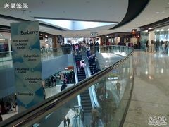 -东荟城名店仓