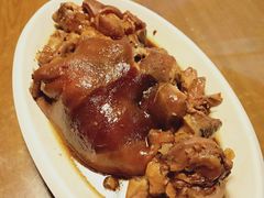 特色大铁锅烀肘子-95号酱骨·一块豆腐(展春园西路店)