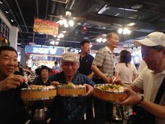 -八一好吃街·高品美食广场