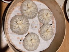 黑松露小笼包-庆春朴门