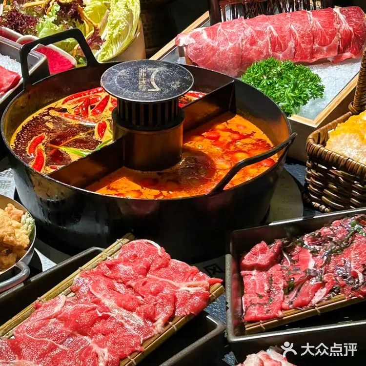 排了2小时！终于吃上这家新火锅🫠🔥