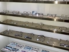 -视野联行眼镜蔡司·依视路官方授权店(顺城店)