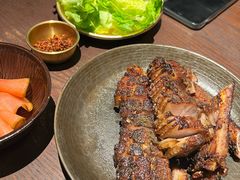 厚切傣式猪五花与奶油生菜-SHAN山(前滩太古里店)