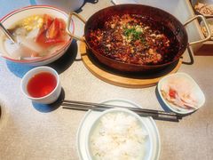 -有红鸡毛店·川菜(建设路店)